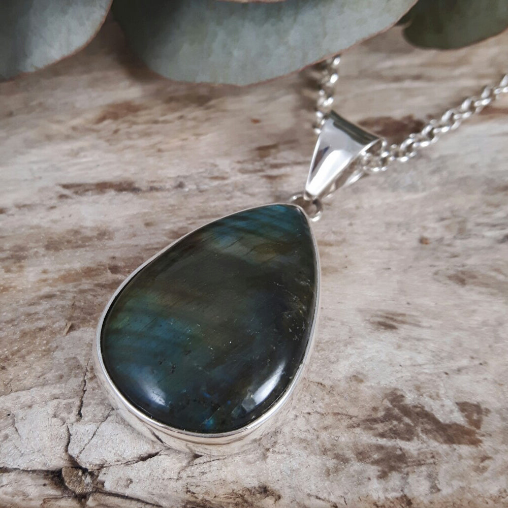 Monet Labradorite L Teardrop Pendant A