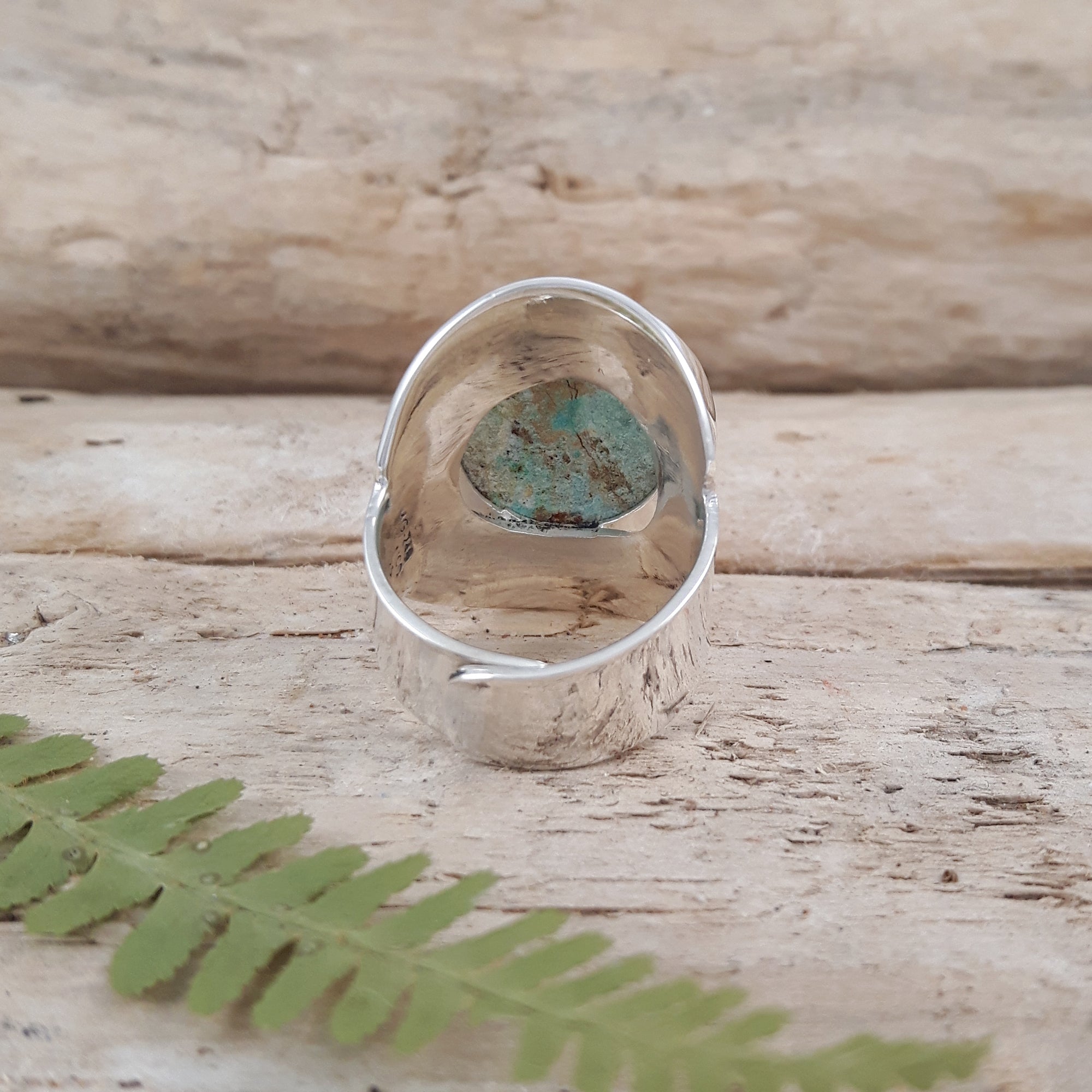 Monet Spring Chrysocolla M Round Adjustable Ring