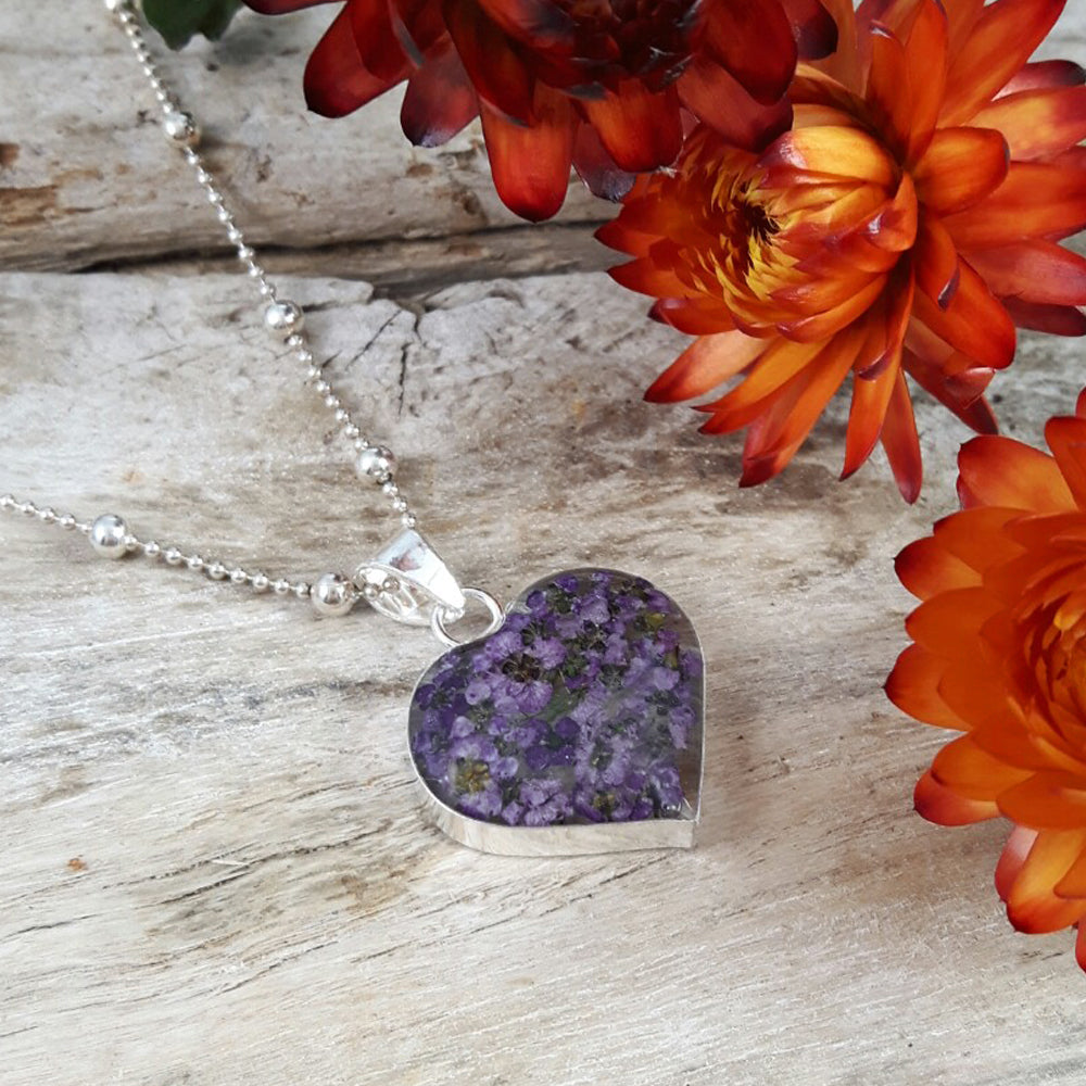 Flores Heather Heart Medium Pendant