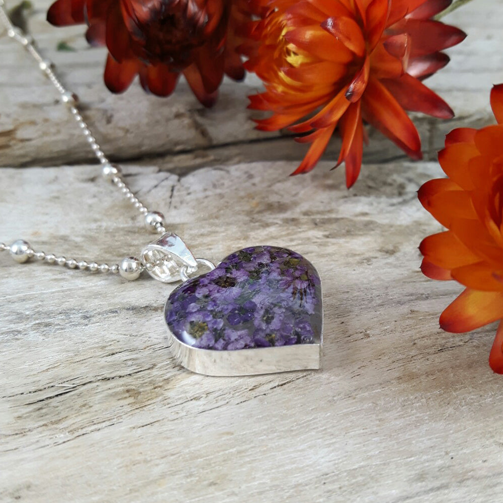 Flores Heather Heart Medium Pendant