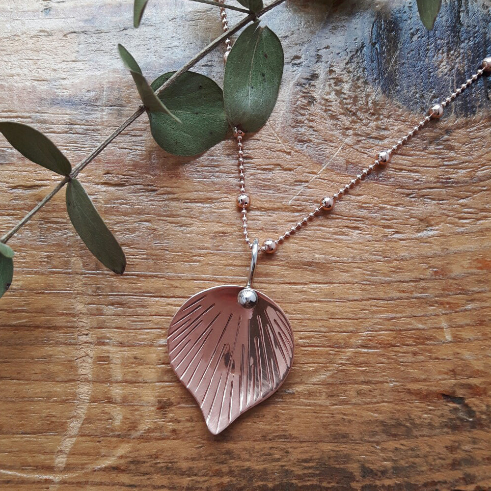 FURTHER REDUCED! Ray Leaf Polished AG/CU Pendant