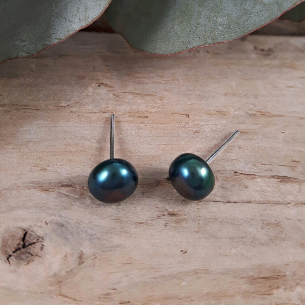 Grey Peacock Pearl Small Stud Earrings